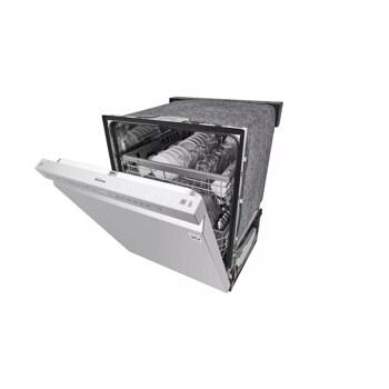 Front Control Dishwasher with QuadWash™ and EasyRack™ Plus