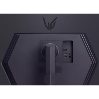32" UltraGear™ QHD 180Hz 1ms G-Sync Compatible DisplayHDR™ 400 IPS Gaming Monitor