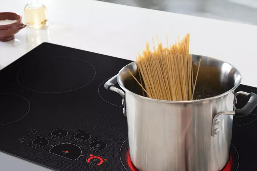 Dual and Triple Ultra Heat Elements Quick Boil or True Simmer